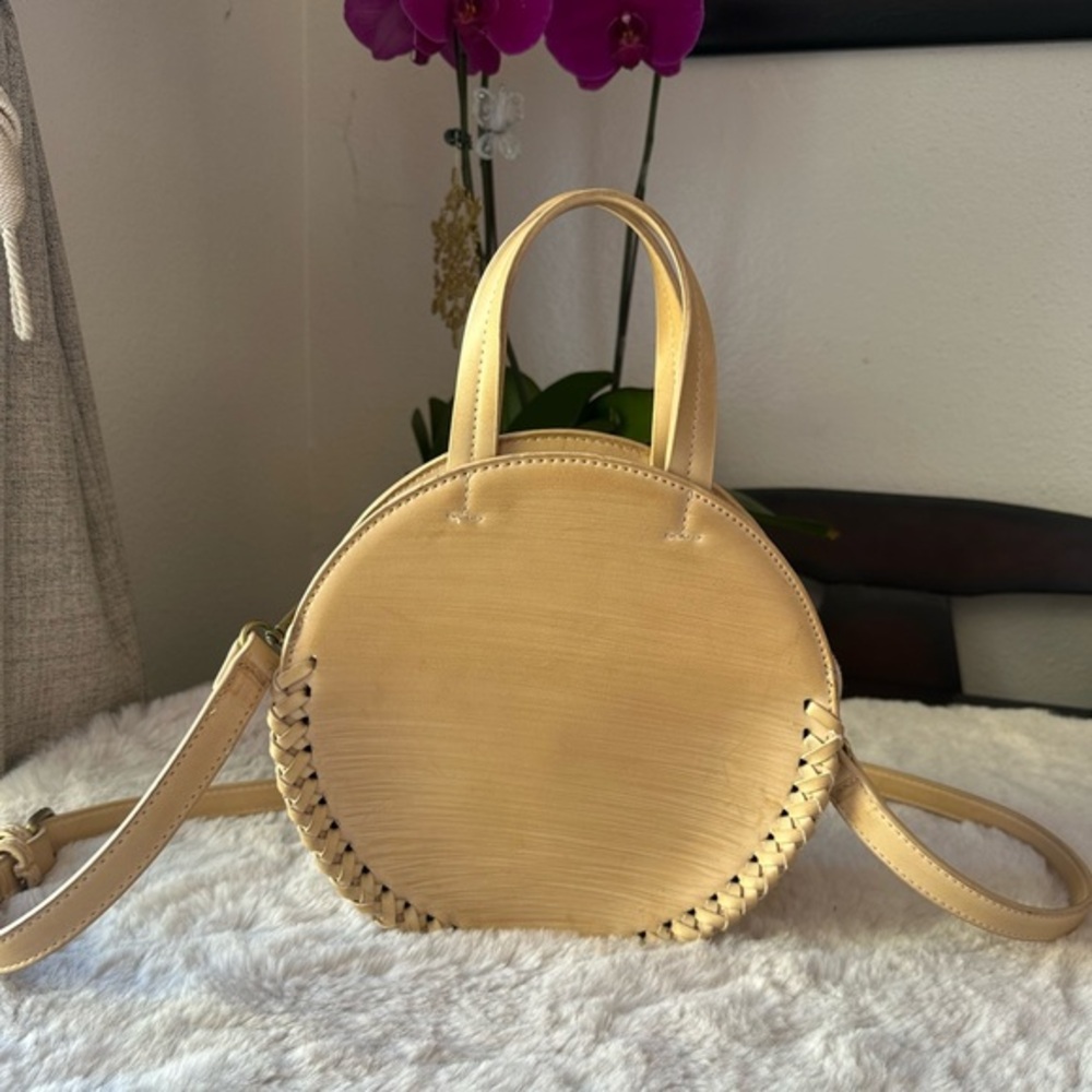 Chic Beige Faux Leather Crossbody Bag